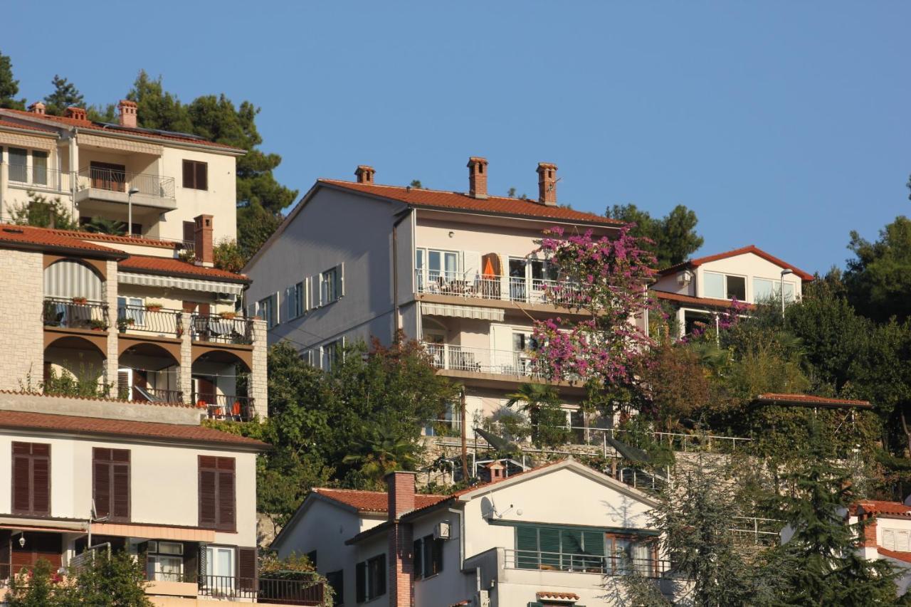 Apartments With A Parking Space Rabac, Labin - 7410 Dış mekan fotoğraf
